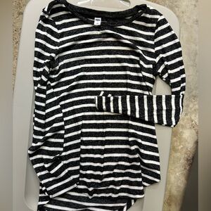 Ladies long sleeve old navy top. Size small.